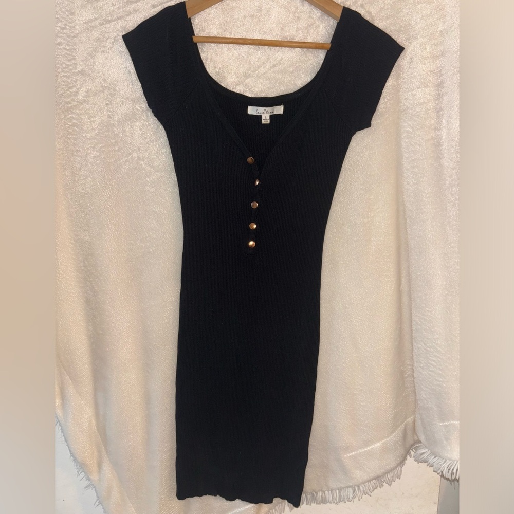 Body con black short sleeve sweater dress